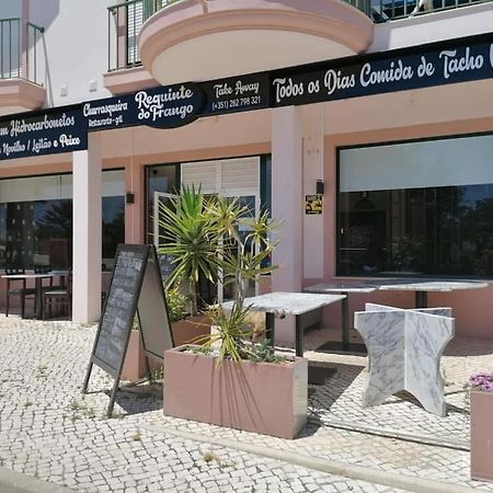 St James Apartment Luz Екстериор снимка